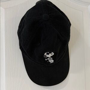 Peanuts Black Baseball Cap
